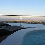 Anamnesis Fira (Santorini)