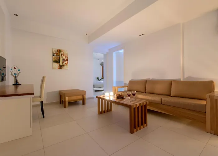Anamnesis Aparthotel Fira (Santorini)