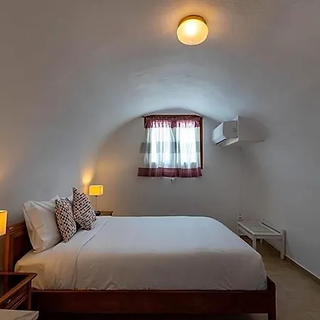 Anamnesis 4* Fira (Santorini)