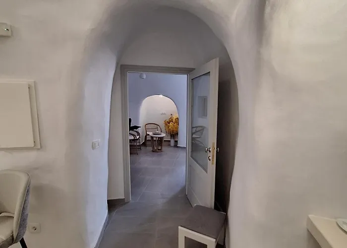 Anamnesis Aparthotel Fira (Santorini)