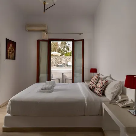 Anamnesis Fira (Santorini)