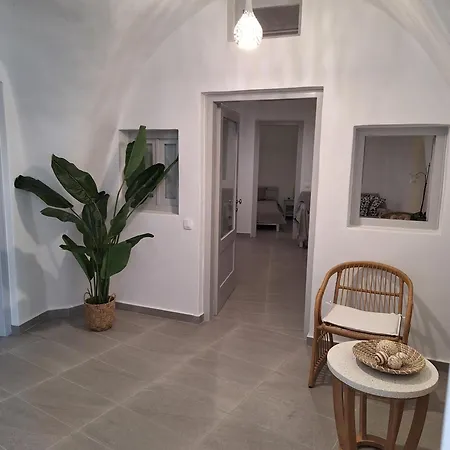 Anamnesis 4* Fira (Santorini)