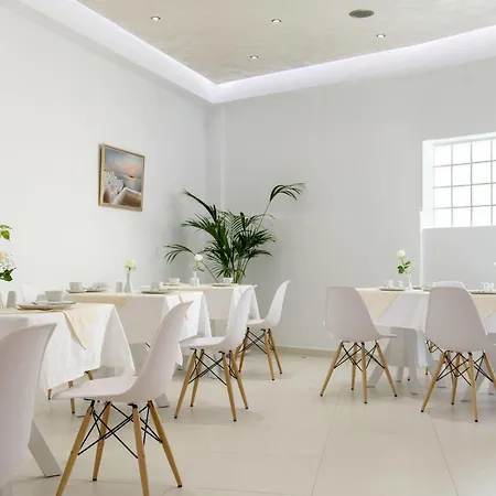 Anamnesis Apart-hotel Fira (Santorini)