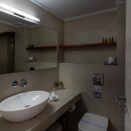Anamnesis Aparthotel Fira (Santorini)