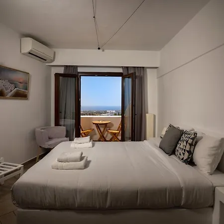 Anamnesis Fira (Santorini)