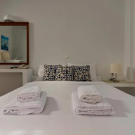 Anamnesis Fira (Santorini)
