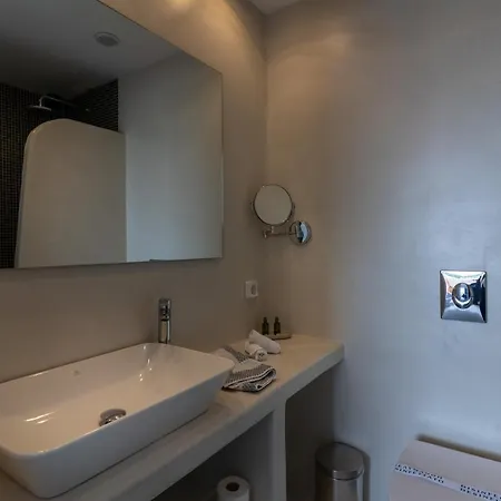 Anamnesis Aparthotel 3*